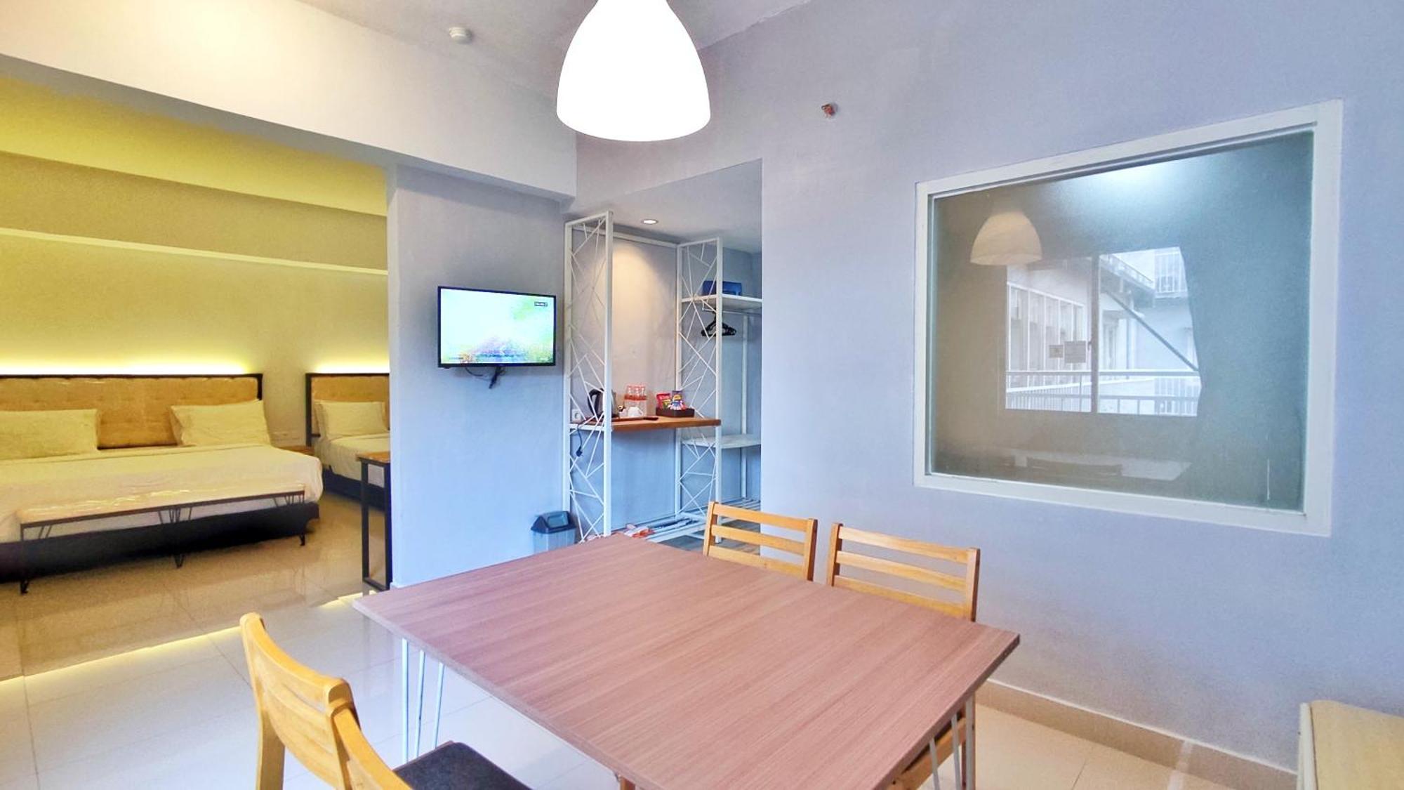 Votel Hotel Charis Tuban Tuban  Exterior foto